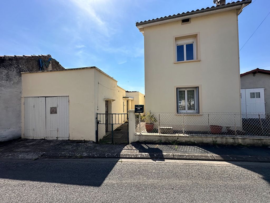 Achat maison à vendre 2 chambres 74 m² - Villeneuve-sur-Lot