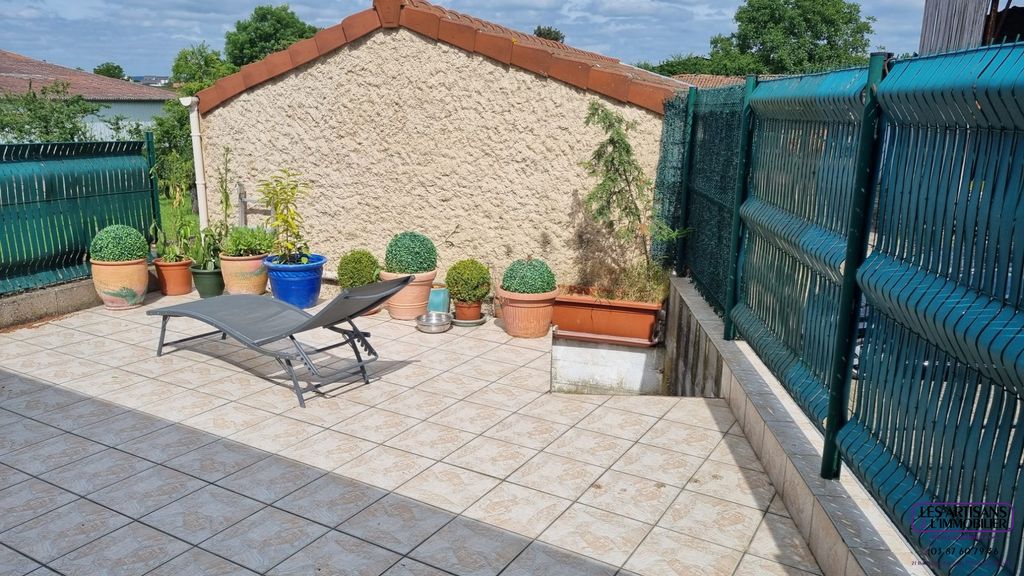 Achat maison à vendre 4 chambres 244 m² - Vany