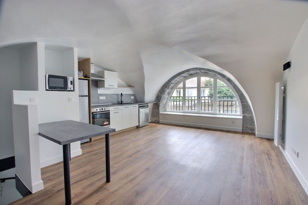 Achat loft à vendre 1 pièce 53 m² - Clermont-Ferrand