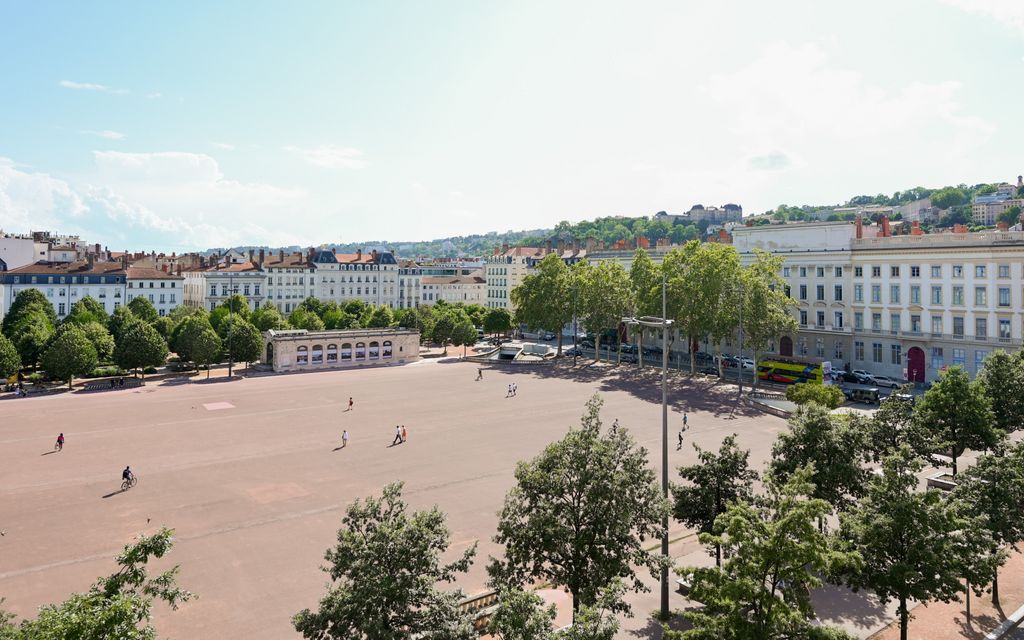 Achat appartement à vendre 3 pièces 122 m² - Lyon 2ème arrondissement