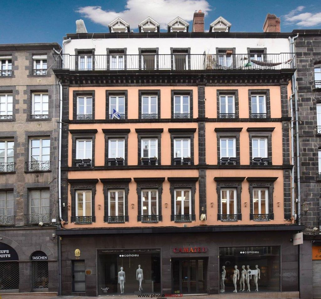 Achat appartement à vendre 6 pièces 115 m² - Clermont-Ferrand