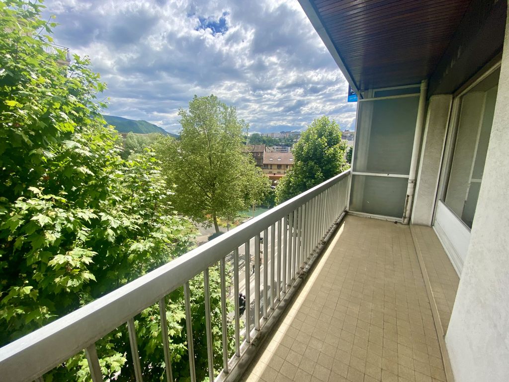 Achat appartement à vendre 3 pièces 72 m² - Annecy