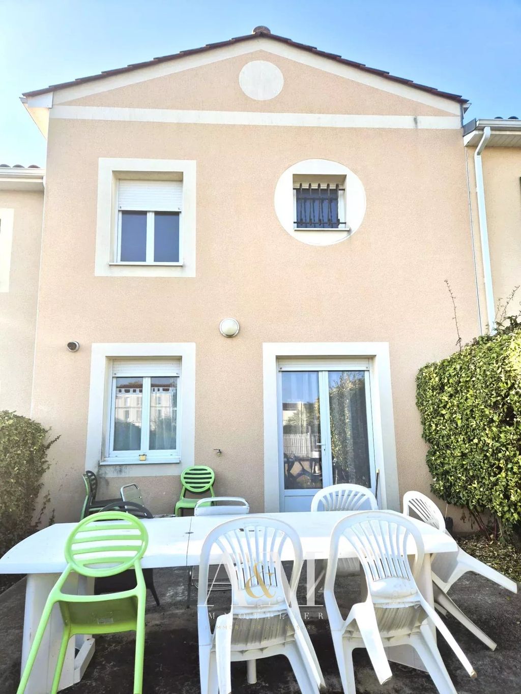 Achat maison à vendre 3 chambres 83 m² - Gond-Pontouvre