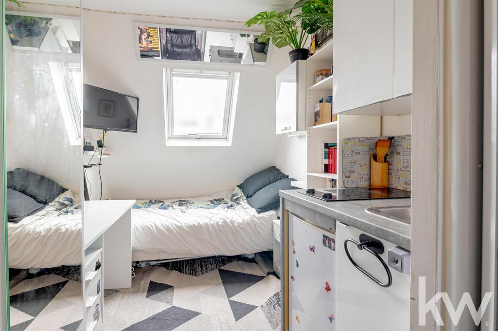 Achat studio à vendre 8 m² - Paris 8ème arrondissement