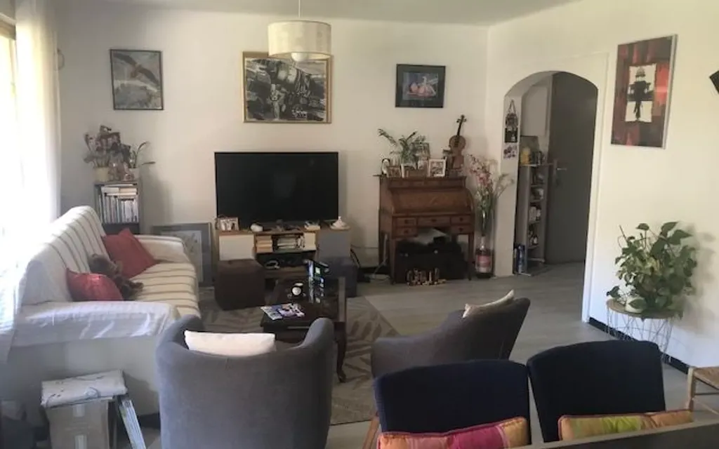 Achat appartement à vendre 4 pièces 87 m² - Six-Fours-les-Plages