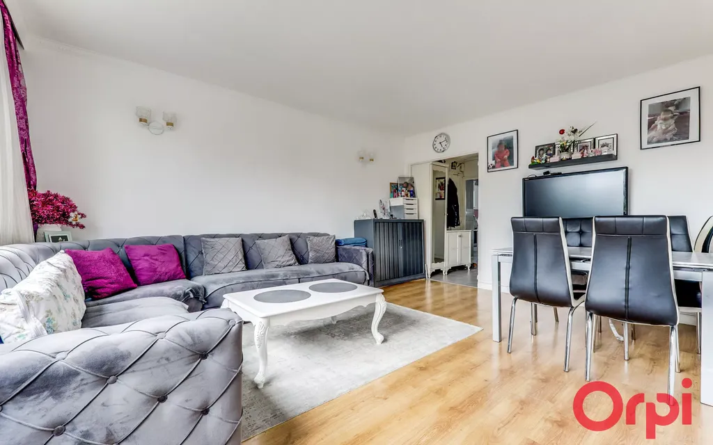 Achat appartement à vendre 4 pièces 71 m² - Pantin