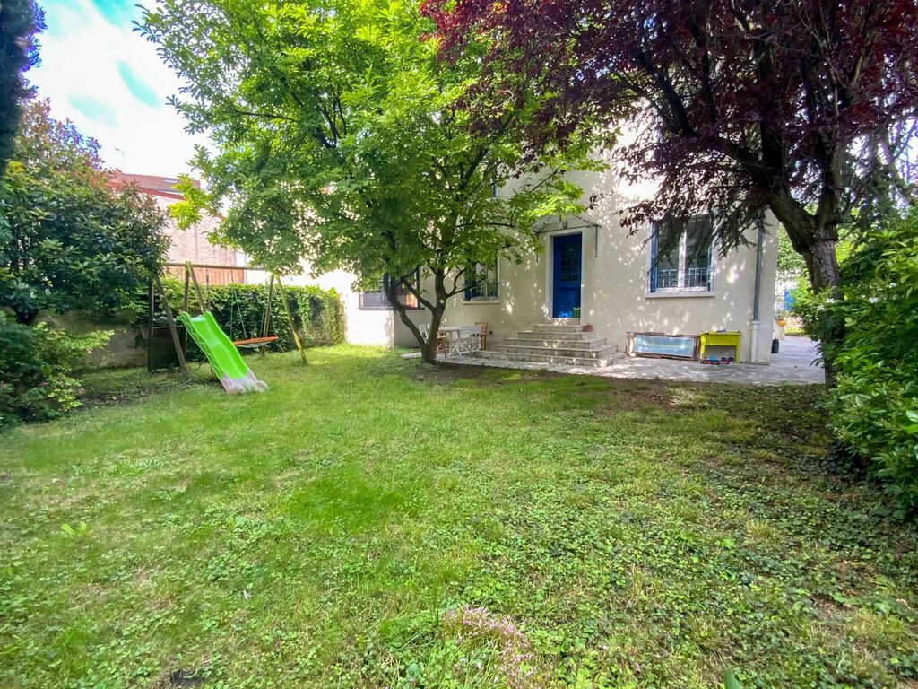 Achat maison à vendre 4 chambres 145 m² - Le Raincy