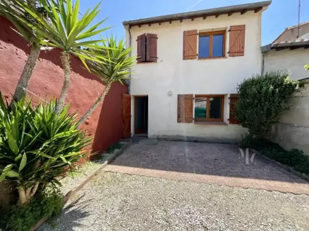 Achat maison à vendre 3 chambres 88 m² - Villefranche-de-Lauragais