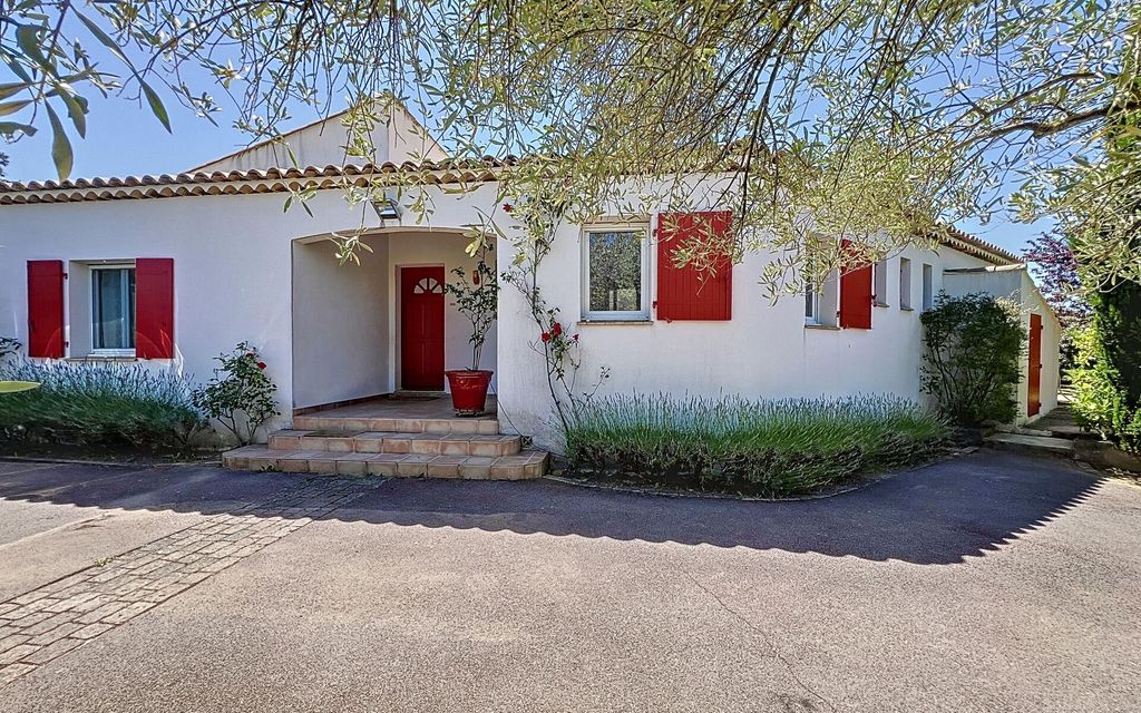 Achat maison à vendre 4 chambres 173 m² - Aix-en-Provence