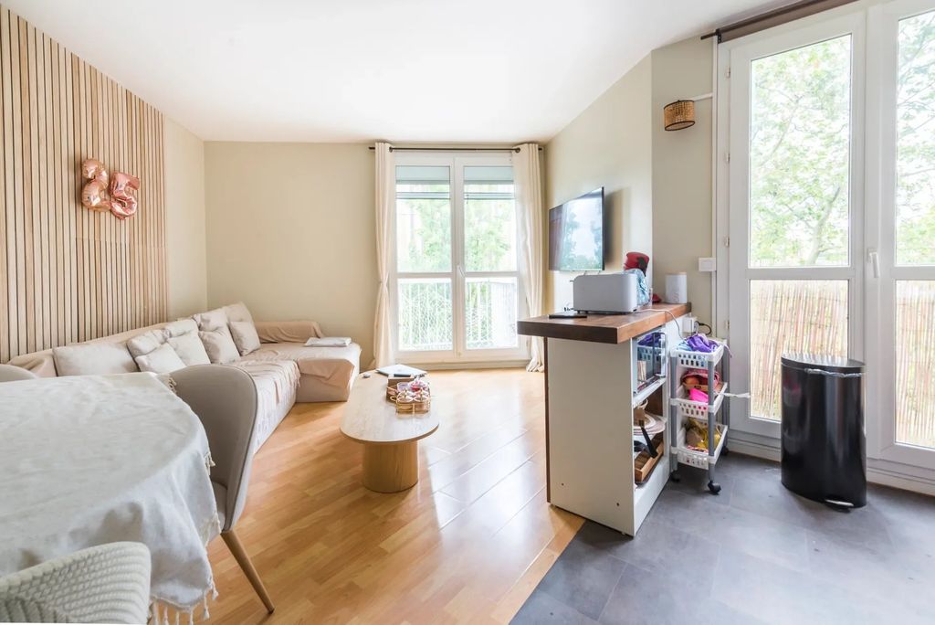 Achat appartement à vendre 3 pièces 57 m² - Maisons-Alfort