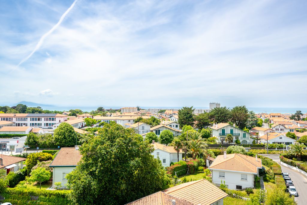 Achat appartement à vendre 4 pièces 80 m² - Biarritz