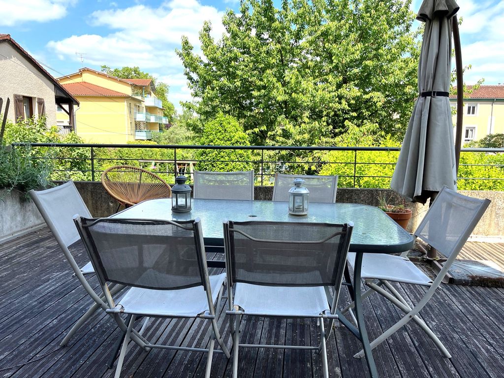 Achat maison à vendre 5 chambres 165 m² - Lyon 9ème arrondissement