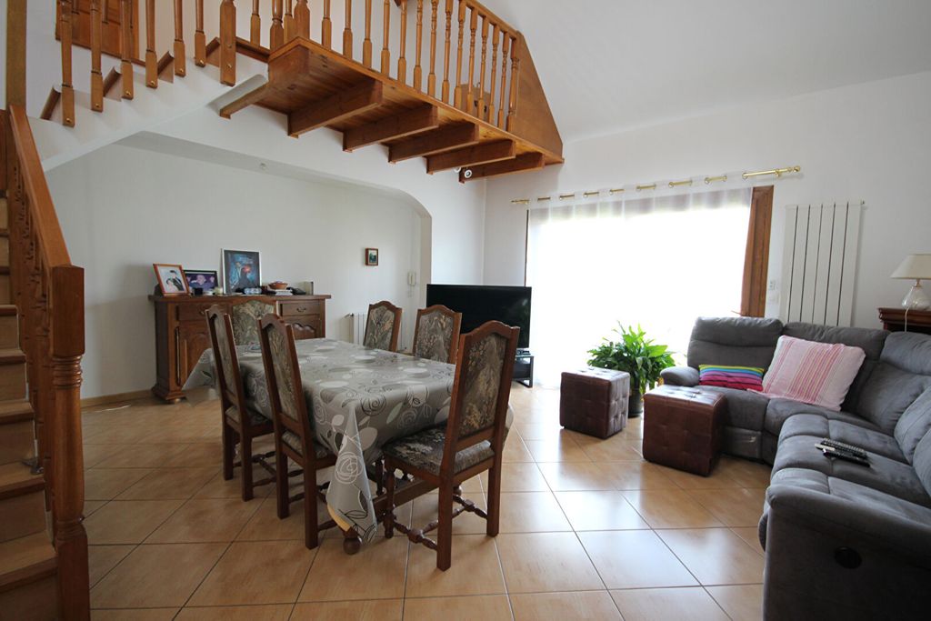 Achat maison à vendre 3 chambres 92 m² - Pont-Sainte-Maxence