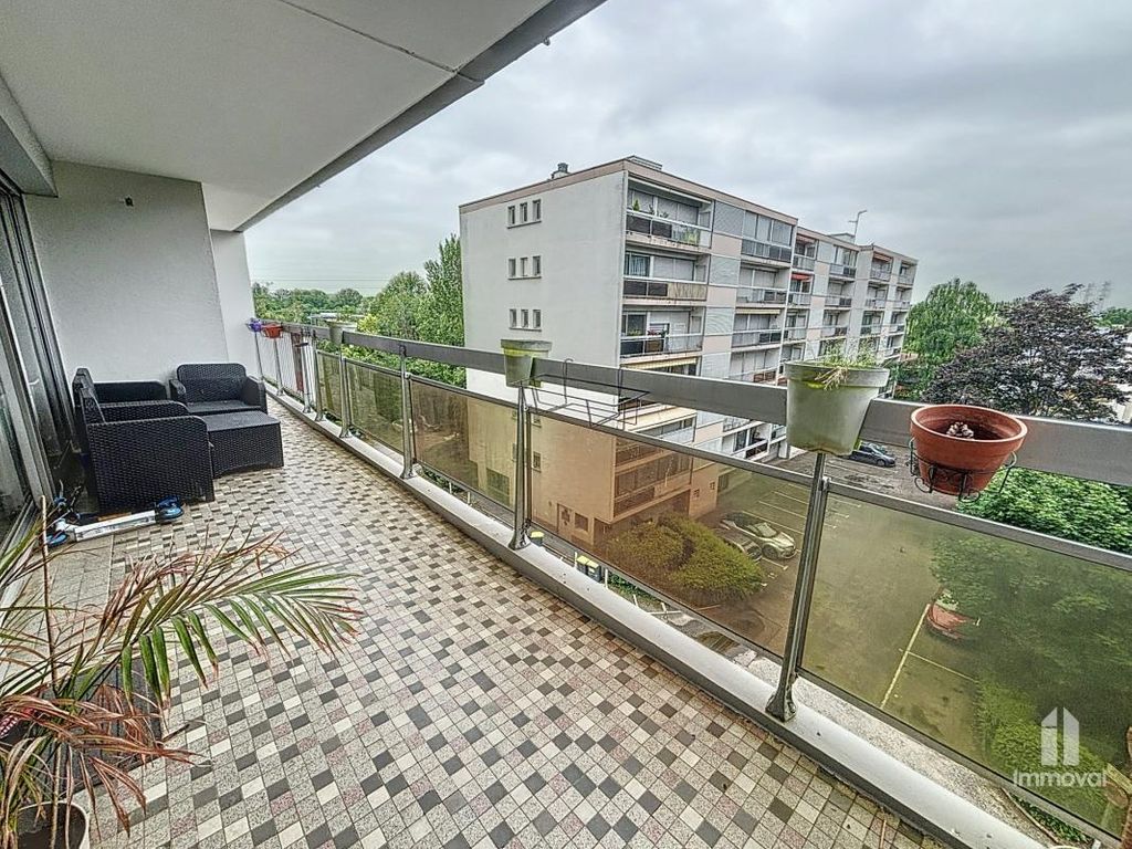 Achat appartement à vendre 5 pièces 107 m² - Lingolsheim