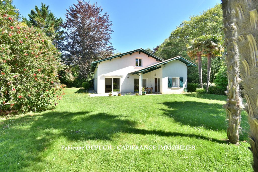 Achat maison à vendre 5 chambres 160 m² - Biarritz