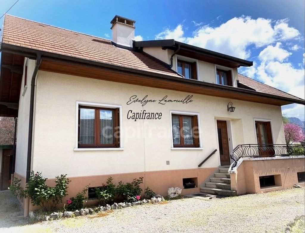 Achat maison à vendre 5 chambres 155 m² - Annecy