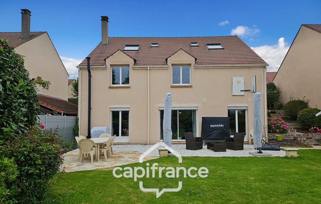 Achat maison à vendre 5 chambres 186 m² - Ferrières-en-Brie