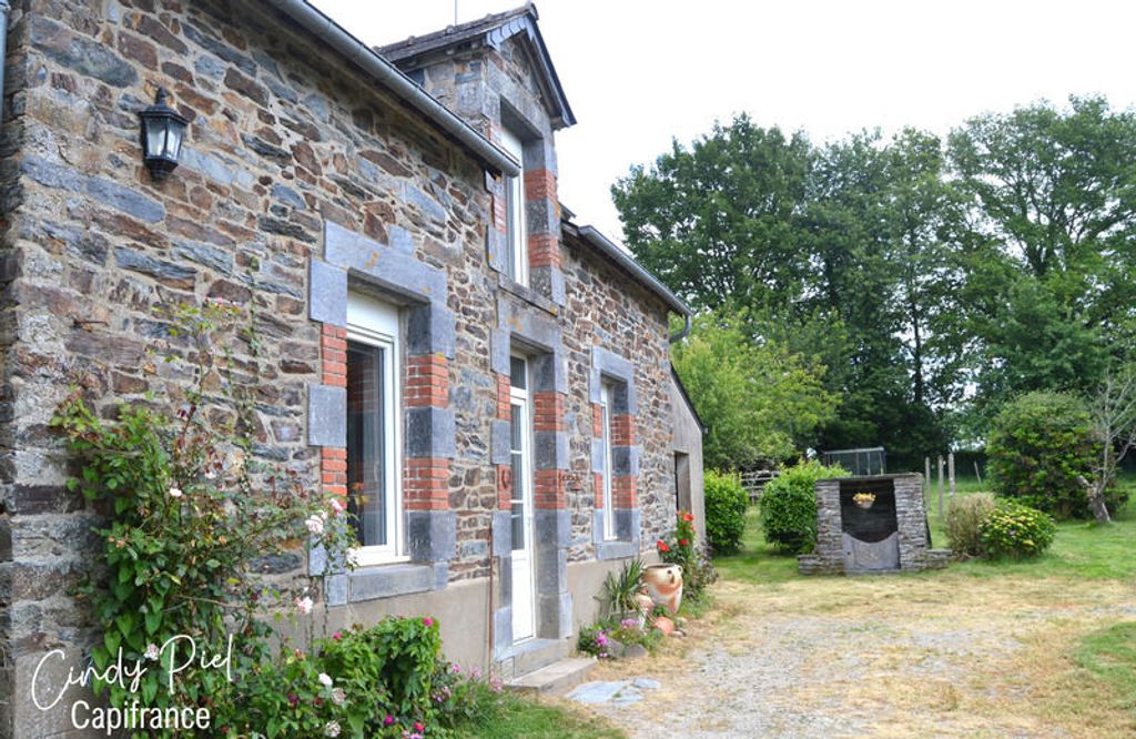 Achat maison à vendre 4 chambres 135 m² - Les Fougerêts