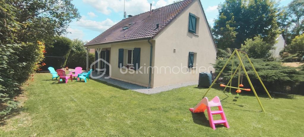 Achat maison à vendre 3 chambres 125 m² - Crécy-la-Chapelle