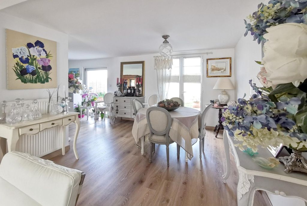 Achat maison à vendre 4 chambres 118 m² - La Rochelle