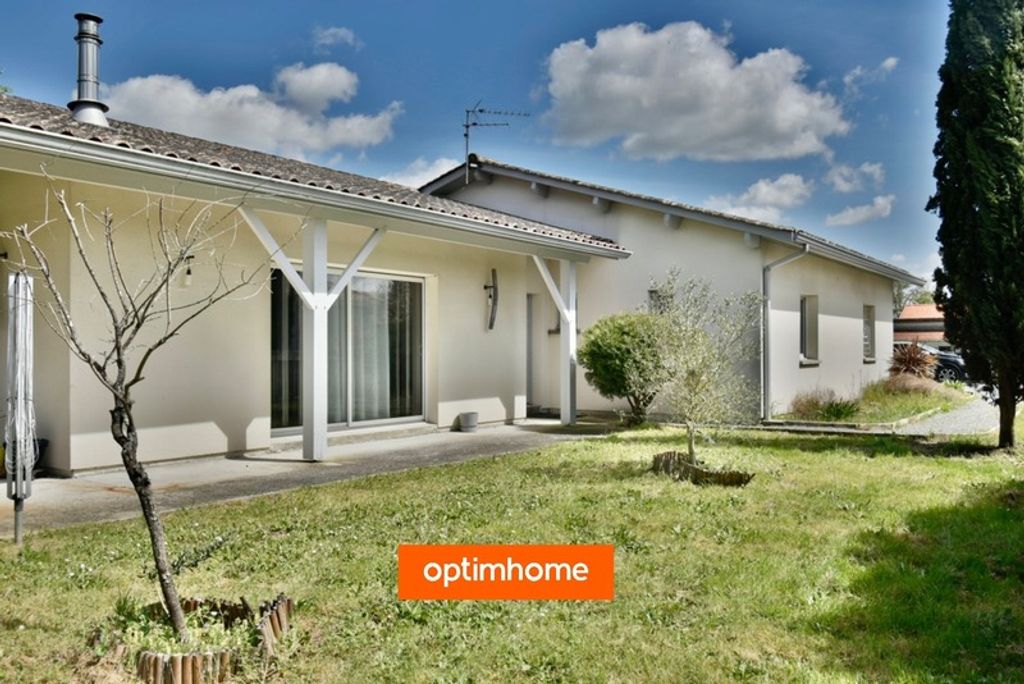 Achat maison à vendre 4 chambres 161 m² - Ambarès-et-Lagrave