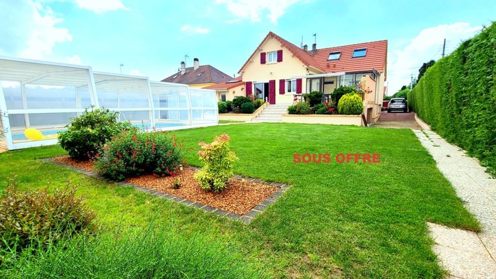 Achat maison à vendre 4 chambres 205 m² - Saint-Georges-sur-Eure