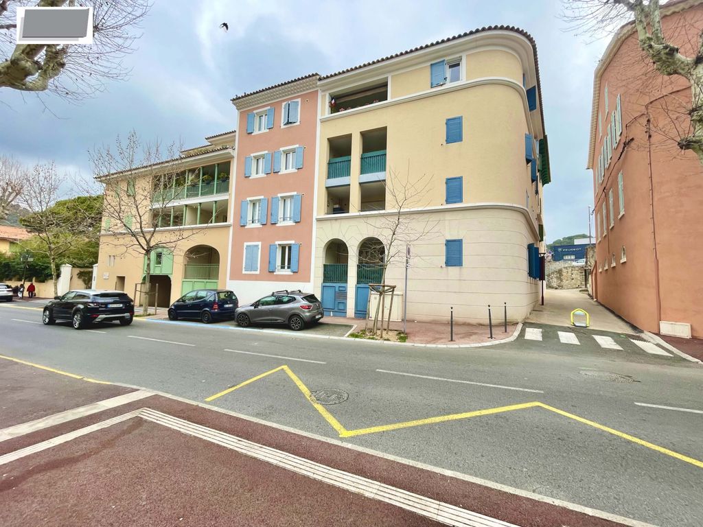 Achat appartement à vendre 4 pièces 80 m² - Ollioules