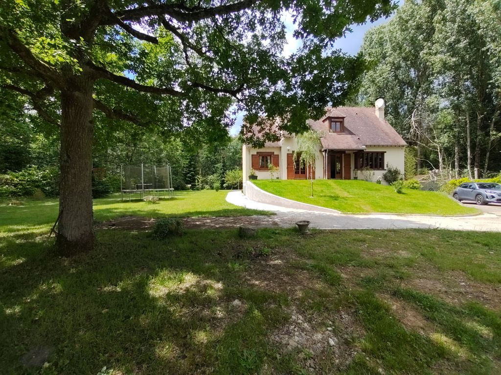 Achat maison à vendre 4 chambres 160 m² - Arbonne-la-Forêt