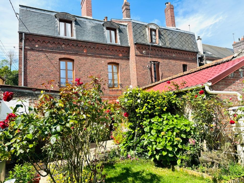 Achat maison à vendre 6 chambres 138 m² - Dieppe