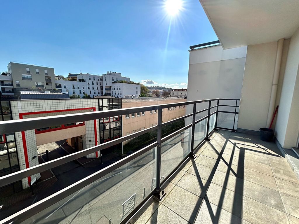 Achat appartement à vendre 4 pièces 84 m² - Nanterre