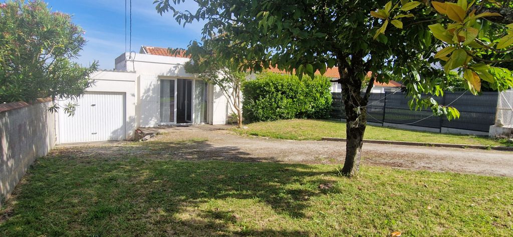 Achat maison à vendre 2 chambres 51 m² - Royan