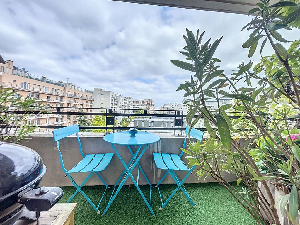 Achat appartement à vendre 3 pièces 65 m² - Courbevoie