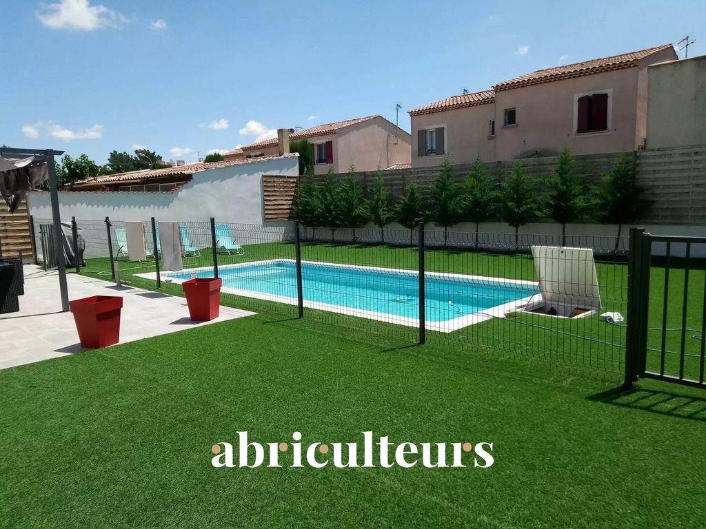Achat maison à vendre 5 chambres 152 m² - Salon-de-Provence