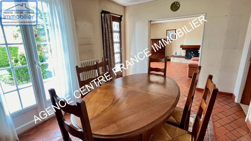 Achat maison à vendre 3 chambres 99 m² - Bourges