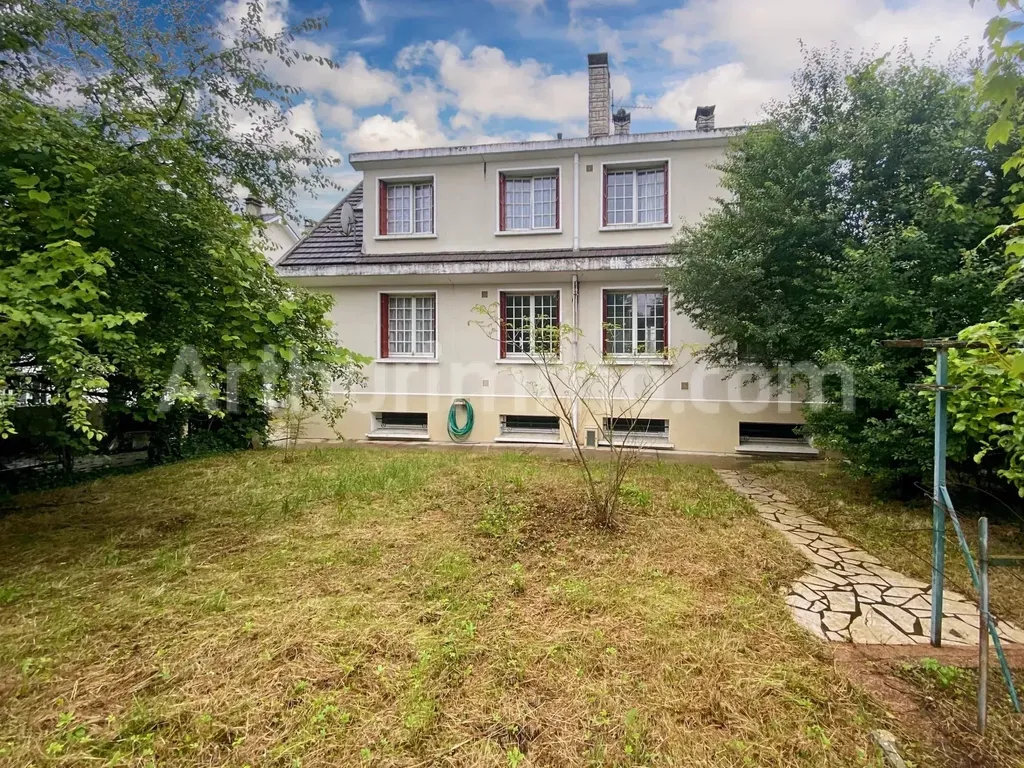 Achat maison à vendre 6 chambres 190 m² - Saintry-sur-Seine