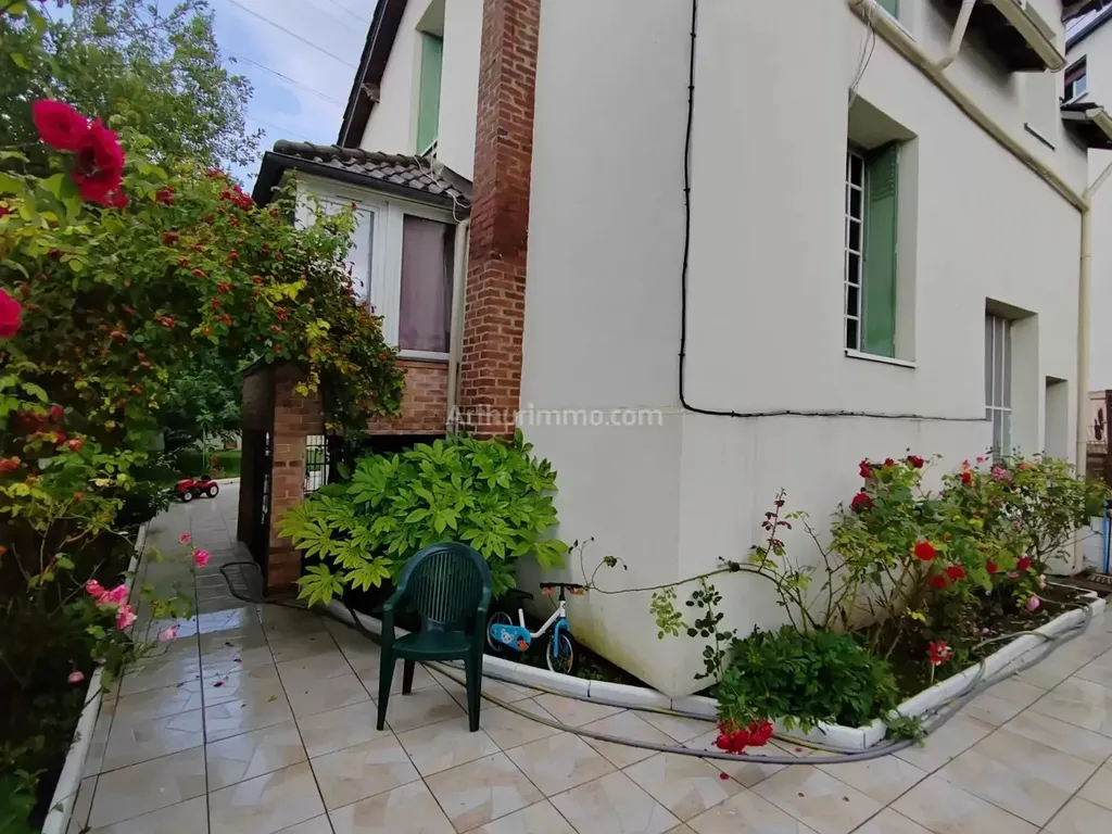 Achat maison à vendre 3 chambres 131 m² - Chelles