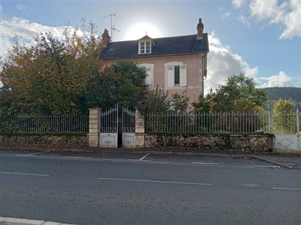 Achat maison à vendre 4 chambres 107 m² - Beaulieu-sur-Dordogne