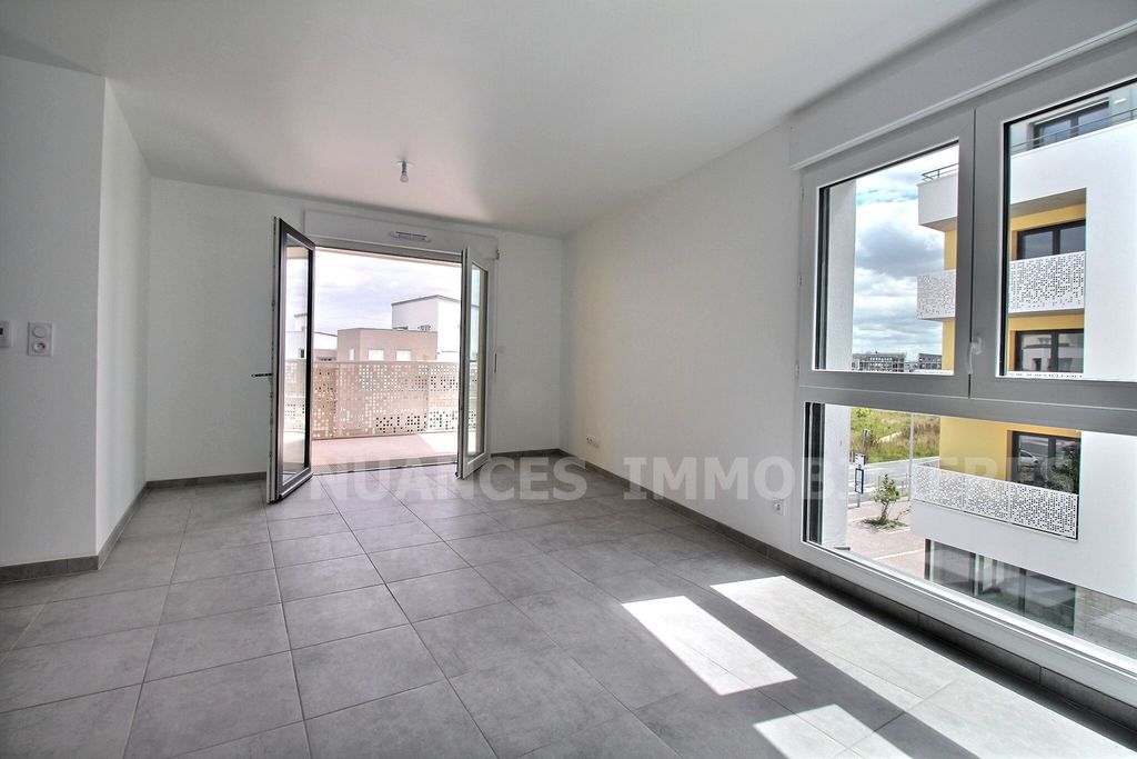 Achat appartement à vendre 4 pièces 77 m² - Épron