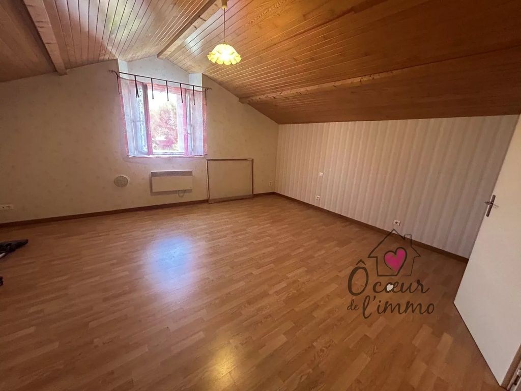 Achat maison à vendre 2 chambres 74 m² - Nuaillé