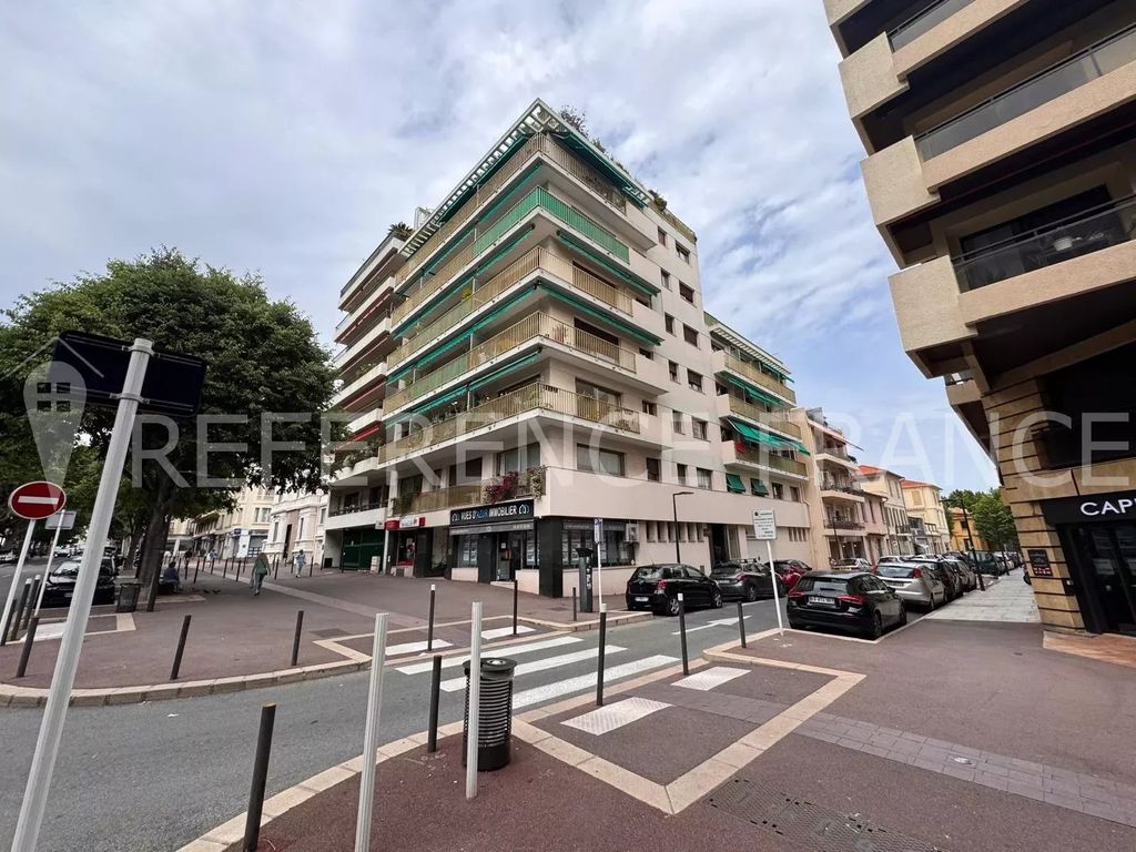 Achat studio à vendre 18 m² - Antibes