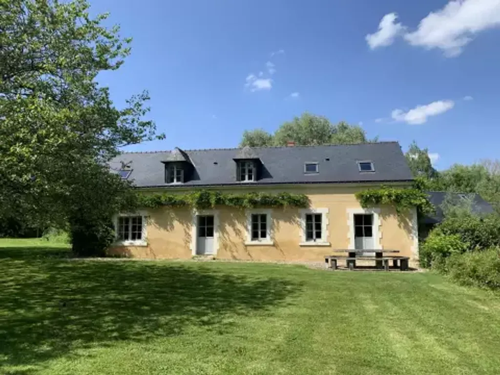 Achat maison à vendre 4 chambres 190 m² - Les Hauts-d'Anjou