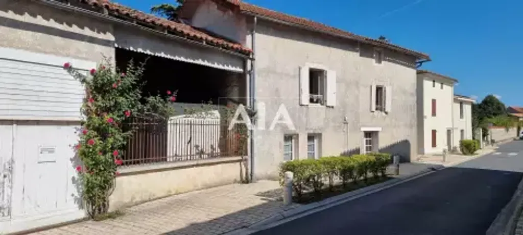 Achat maison à vendre 2 chambres 75 m² - Mansle