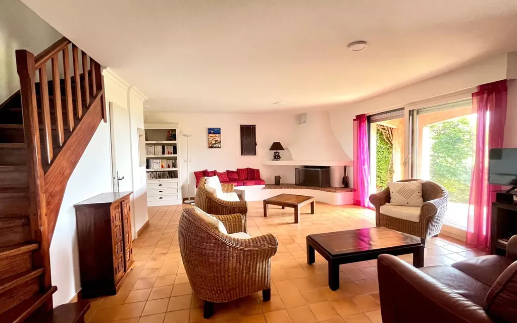 Achat maison à vendre 5 chambres 127 m² - Théoule-sur-Mer