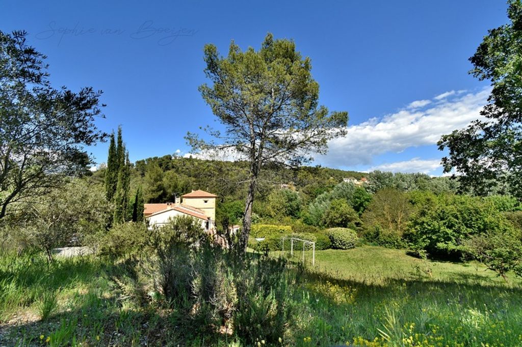 Achat maison à vendre 4 chambres 150 m² - Aix-en-Provence