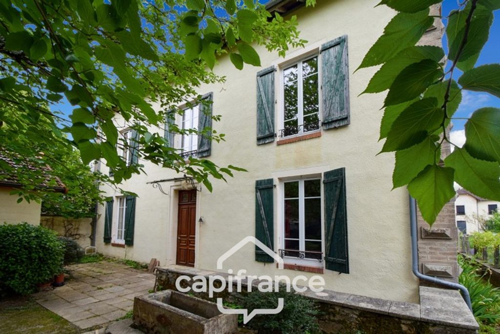 Achat maison à vendre 5 chambres 193 m² - Beaurepaire-en-Bresse