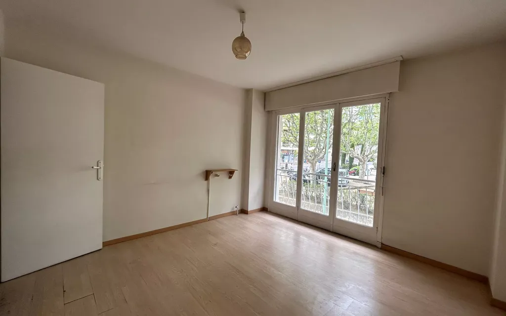 Achat appartement à vendre 2 pièces 58 m² - Le Cannet