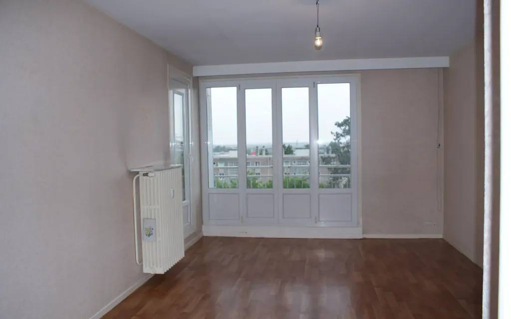 Achat appartement à vendre 3 pièces 77 m² - Montluel