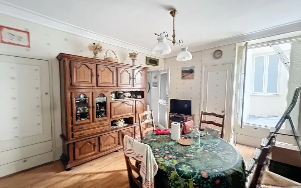 Achat appartement à vendre 4 pièces 65 m² - Paris 10ème arrondissement