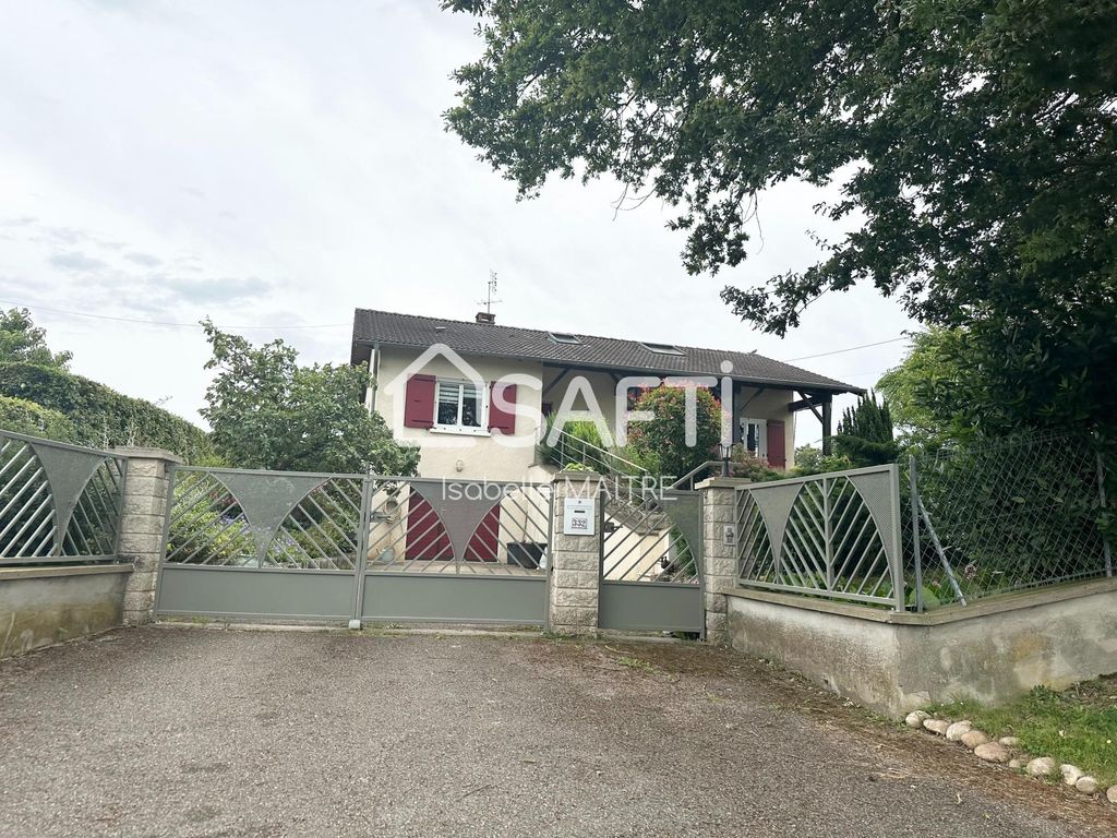 Achat maison à vendre 4 chambres 119 m² - Châtillon-sur-Chalaronne