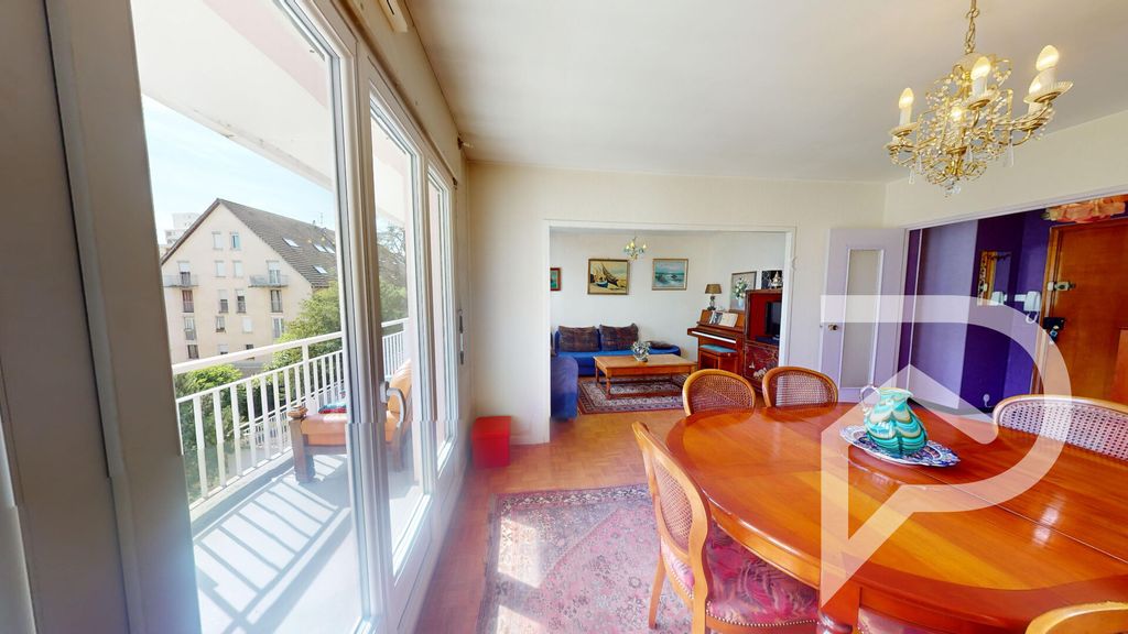 Achat appartement à vendre 4 pièces 77 m² - Besançon